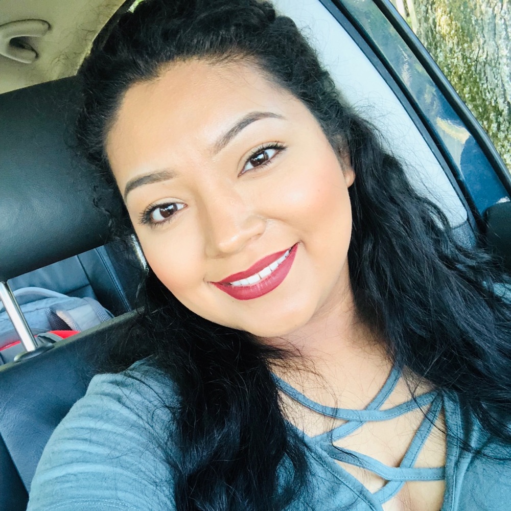 Meet your Posher, Jennifer